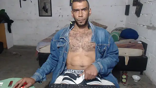 erik alexander online show from 11/18/25, 04:16