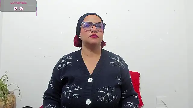 hazel 34 online show from 03/13/26, 09:03