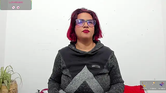 hazel 34 online show from 03/23/26, 08:36