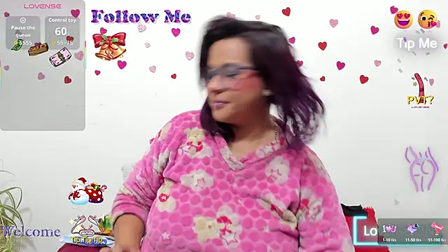 Snapshot of hazel_34 chatting on 12/01/25, 08:37 hazel 34 online show from 12/01/25, 08:37