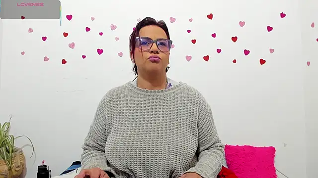 hazel 34 online show from 01/17/26, 08:51