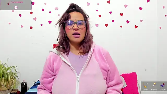 hazel 34 online show from 01/07/26, 08:52