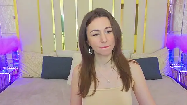 Snapshot of KimmmLi chatting on 11/12/25, 02:21 KimmmLi online show from 11/12/25, 02:21