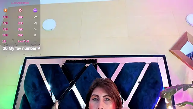 eva loreti online show from 10/22/25, 03:39