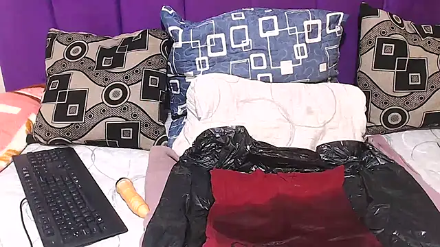 BLACKberry008 online show from 01/17/26, 03:26