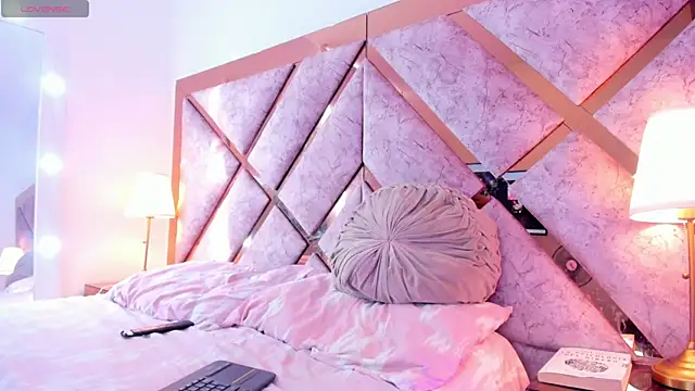 Jennalove  online show from 04/10/26, 10:06