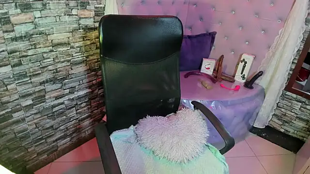 Snapshot of Prety_Nany chatting on 04/14/26, 01:49 Prety Nany online show from 04/14/26, 01:49