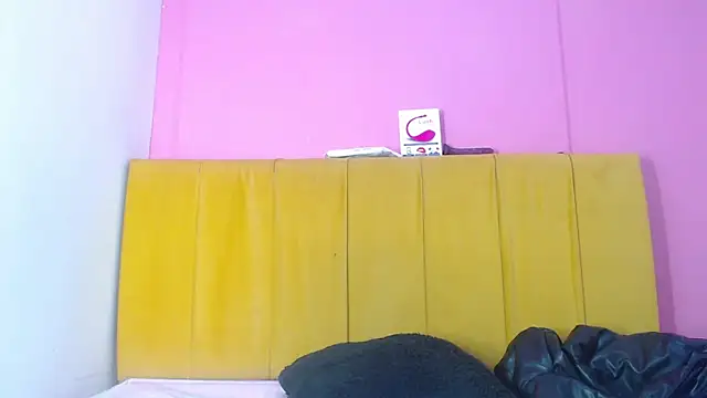 angelicatorrecm101 online show from 03/11/25, 09:37