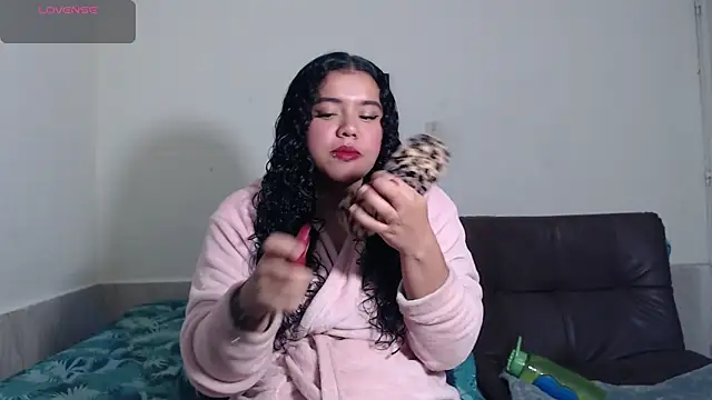 agata 22 online show from 12/18/25, 04:28