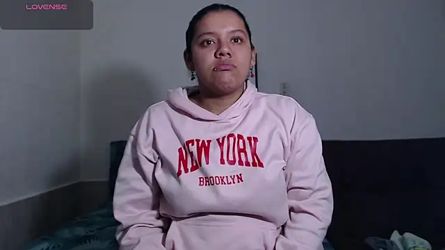 agata 22 online show from 04/20/26, 03:20