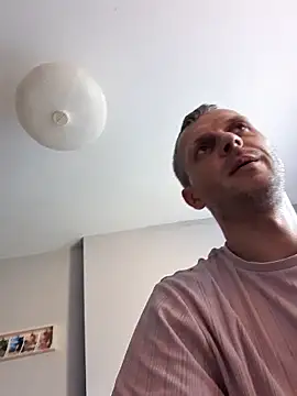 Arthur2288xh online show from 04/18/26, 07:00