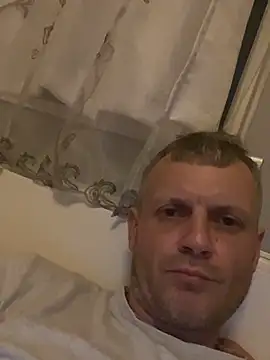 Snapshot of Arthur2288@xh chatting on 02/14/26, 07:58 Arthur2288xh online show from 02/14/26, 07:58