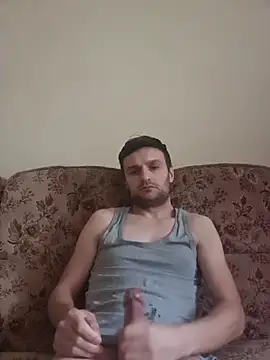 Snapshot of suarez1235 chatting on 02/07/26, 01:41 suarez1235 online show from 02/07/26, 01:41