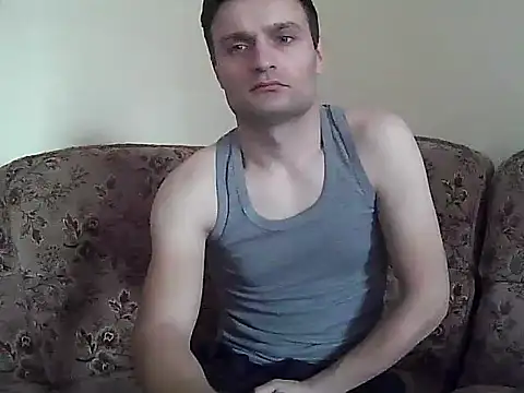 Snapshot of suarez1235 chatting on 02/14/26, 10:59 suarez1235 online show from 02/14/26, 10:59