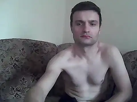 Snapshot of suarez1235 chatting on 02/23/26, 10:16 suarez1235 online show from 02/23/26, 10:16