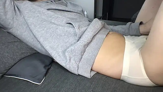 Thomas lovetolicku online show from 11/11/25, 03:18