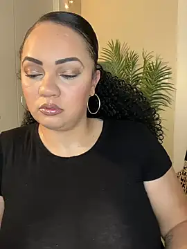 Snapshot of DestineeJayde chatting on 01/19/25, 07:15 DestineeJayde online show from 01/19/25, 07:15