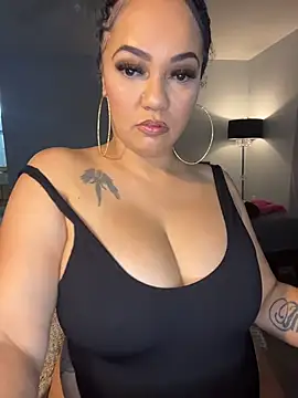 DestineeJayde online show from 10/31/25, 06:21