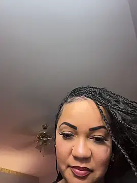 Snapshot of DestineeJayde chatting on 03/25/26, 05:51 DestineeJayde online show from 03/25/26, 05:51