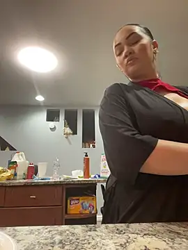 Snapshot of DestineeJayde chatting on 12/21/25, 11:38 DestineeJayde online show from 12/21/25, 11:38