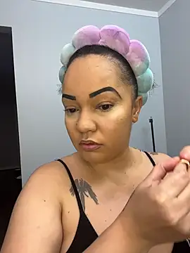 Snapshot of DestineeJayde chatting on 01/07/26, 05:34 DestineeJayde online show from 01/07/26, 05:34