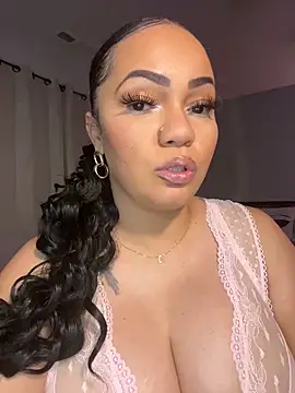 Snapshot of DestineeJayde chatting on 02/20/26, 06:26 DestineeJayde online show from 02/20/26, 06:26