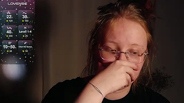 Snapshot of IrinaArt chatting on 11/02/25, 12:26 IrinaArt online show from 11/02/25, 12:26