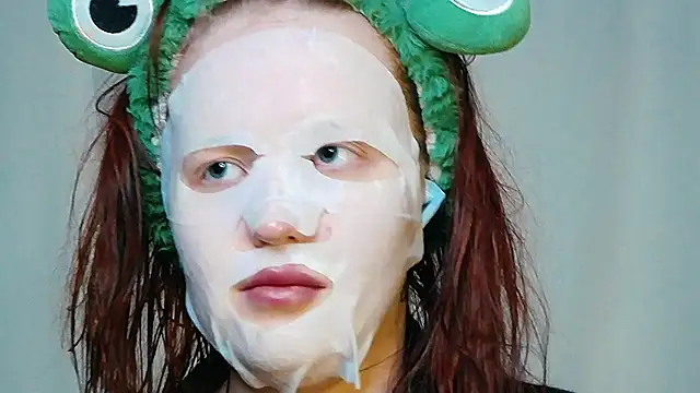 Snapshot of IrinaArt chatting on 03/08/25, 06:58 IrinaArt online show from 03/08/25, 06:58