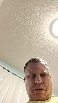 Snapshot of fukurbutt chatting on 01/15/26, 09:18 fukurbutt online show from 01/15/26, 09:18