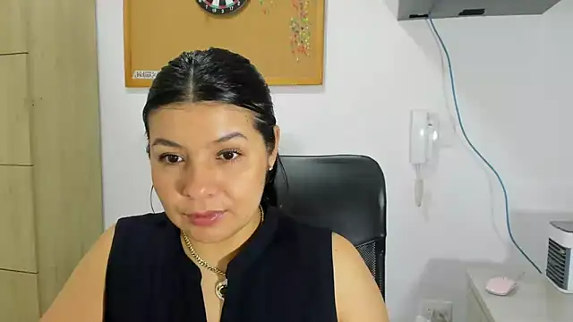 Snapshot of miaa_daniels chatting on 02/28/25, 02:53 miaa daniels online show from 02/28/25, 02:53