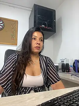 Snapshot of miaa_daniels chatting on 03/03/25, 04:15 miaa daniels online show from 03/03/25, 04:15