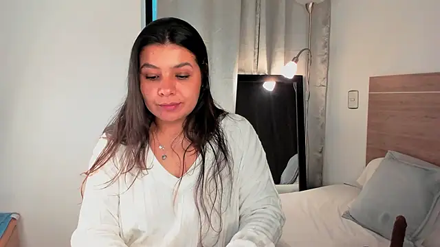 Snapshot of miaa_daniels chatting on 03/04/25, 10:05 miaa daniels online show from 03/04/25, 10:05