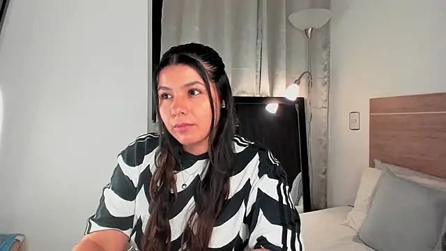 Snapshot of miaa_daniels chatting on 03/07/25, 12:15 miaa daniels online show from 03/07/25, 12:15
