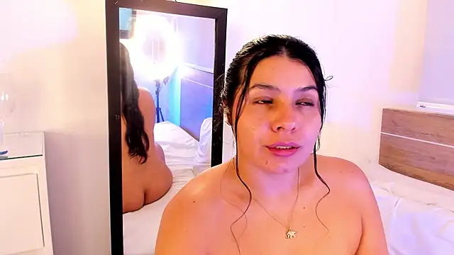 Snapshot of miaa_daniels chatting on 06/11/26, 02:53 miaa daniels online show from 06/11/26, 02:53