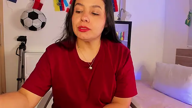 Snapshot of miaa_daniels chatting on 06/19/26, 04:13 miaa daniels online show from 06/19/26, 04:13