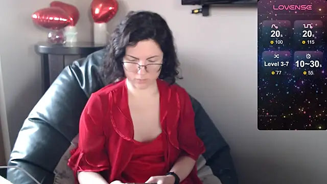 Snapshot of vaders_daughter chatting on 02/12/25, 01:59 vaders daughter online show from 02/12/25, 01:59
