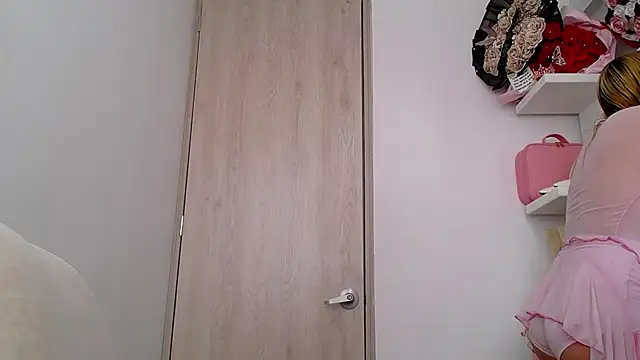 Barbie girl 69 online show from 07/09/26, 04:06
