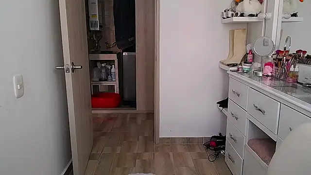 Snapshot of Barbie_girl_69 chatting on 02/12/26, 03:12 Barbie girl 69 online show from 02/12/26, 03:12