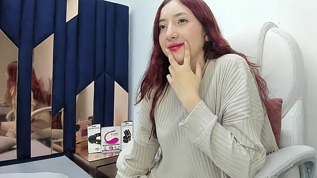 Snapshot of Barbie_girl_69 chatting on 03/18/25, 02:17 Barbie girl 69 online show from 03/18/25, 02:17