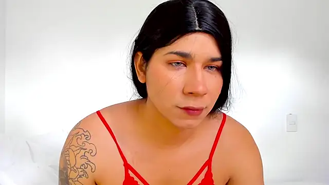 Snapshot of Moon_Foxxy chatting on 12/14/25, 07:30 Moon Foxxy online show from 12/14/25, 07:30