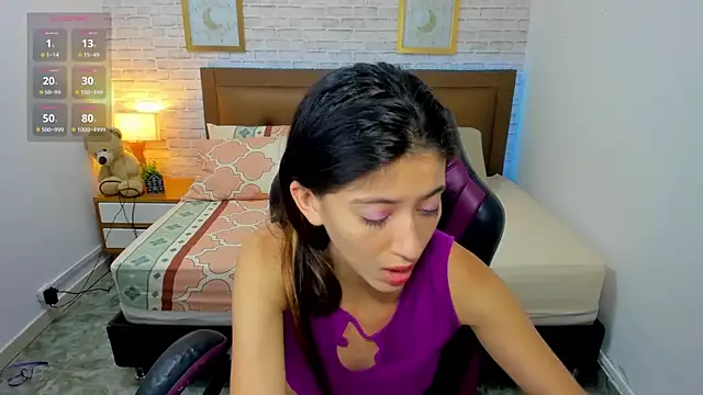 Snapshot of julieth_love_ chatting on 09/14/25, 01:33 julieth love online show from 09/14/25, 01:33