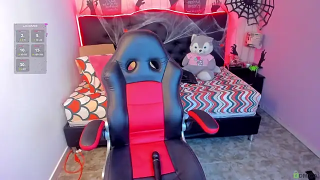 Snapshot of julieth_love_ chatting on 10/24/25, 12:59 julieth love online show from 10/24/25, 12:59