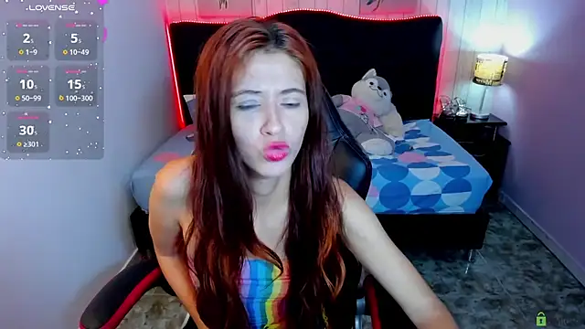 Snapshot of julieth_love_ chatting on 11/07/25, 01:48 julieth love online show from 11/07/25, 01:48