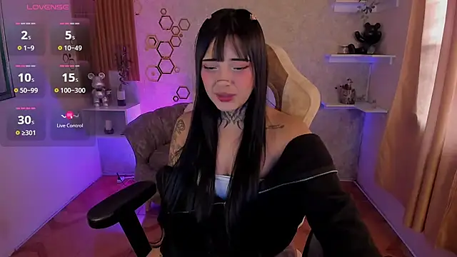 mia catt05 online show from 10/16/25, 03:31