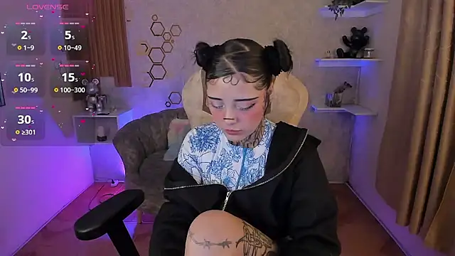 mia catt05 online show from 01/11/26, 07:15