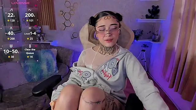 mia catt05 online show from 01/31/26, 07:34