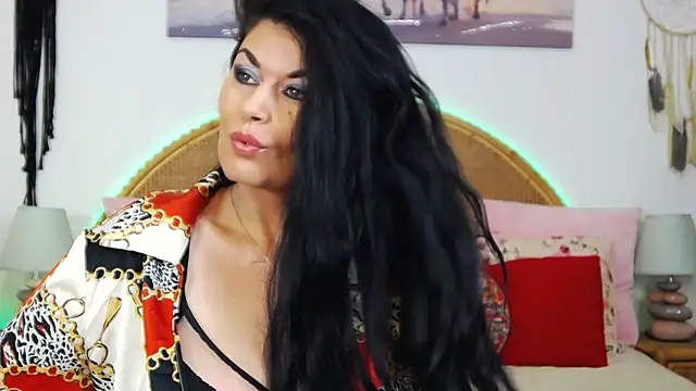 Snapshot of EllenGrace chatting on 02/11/25, 10:50 EllenGrace online show from 02/11/25, 10:50