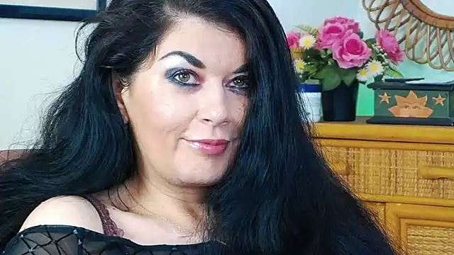 Snapshot of EllenGrace chatting on 02/24/25, 02:19 EllenGrace online show from 02/24/25, 02:19