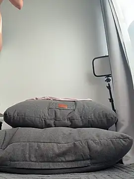 BellaGiaxx online show from 04/14/26, 07:24