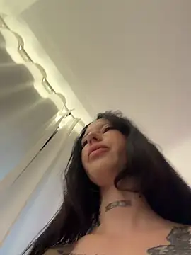 BellaGiaxx online show from 02/05/26, 07:59